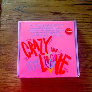ITZY- Crazy In Love (Target Exclusive) Mystery Idol!